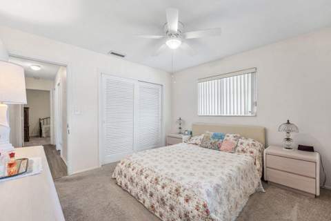 1005 Siesta Avenue, Boynton Beach FL - photo 14 of 36