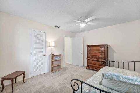 1005 Siesta Avenue, Boynton Beach FL - photo 17 of 36