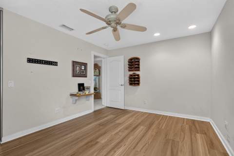 3446 SE Glacier Terrace, Hobe Sound FL - photo 15 of 48