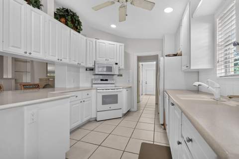 3446 SE Glacier Terrace, Hobe Sound FL - photo 20 of 48