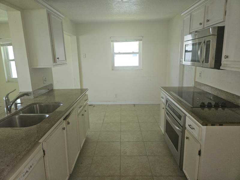 2 bedroom Single Family Residence at 1598 SW 13th Terrace, Palm Beach Leisureville Sec 9, Boynton Beach — photo 5