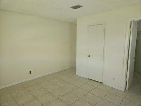 1598 SW 13th Terrace, Boynton Beach FL - photo 7 of 13