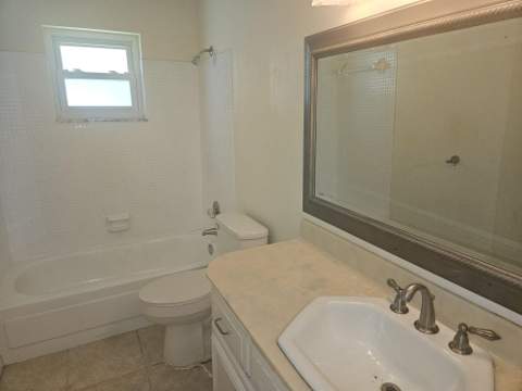 1598 SW 13th Terrace, Boynton Beach FL - photo 11 of 13