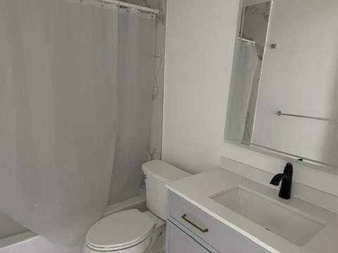 4461 SW 34th Drive, Dania Beach FL - photo 9 of 11