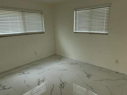 4461 SW 34th Drive, Dania Beach FL - photo 6 of 11