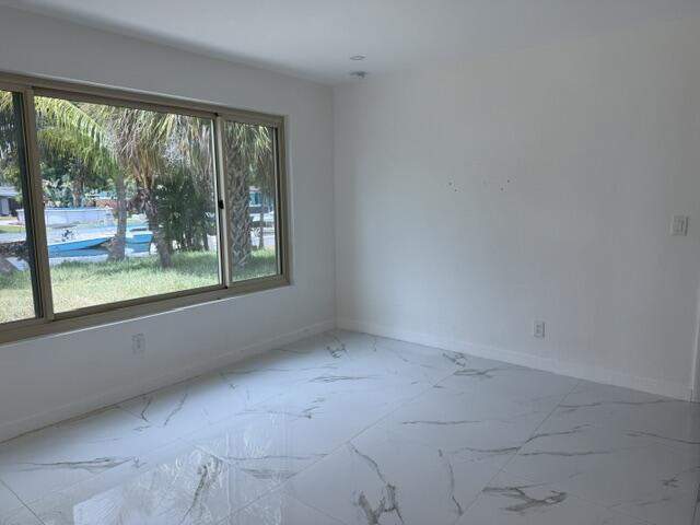 4 bedroom Single Family Residence at 4461 SW 34th Drive, Avon Isles, Dania Beach — photo 2