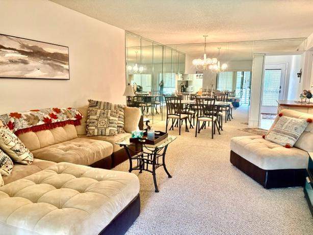 2 bedroom Condominium at 6095 N Sabal Palm Boulevard #308, Lakes Of Carriage Hills, Tamarac — photo 4