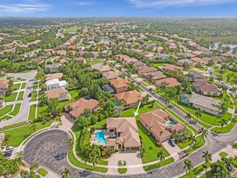 2933 E Fontana Court, Royal Palm Beach FL - photo 17 of 92