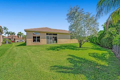 2933 E Fontana Court, Royal Palm Beach FL - photo 18 of 92