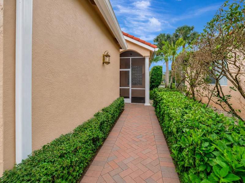 3 bedroom Single Family Residence at 11081 Springbrook Circle, Indian Spring 7, Boynton Beach — photo 2
