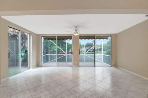 11081 Springbrook Circle, Boynton Beach FL - photo 12 of 37