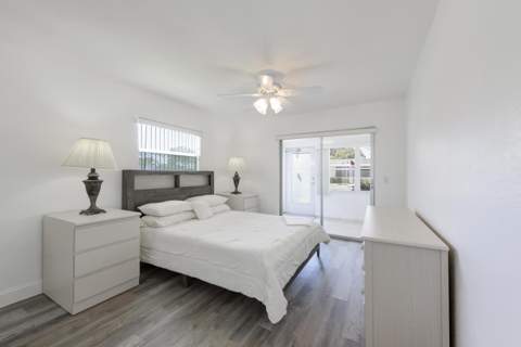 189 Valencia H, Delray Beach FL - photo 12 of 19