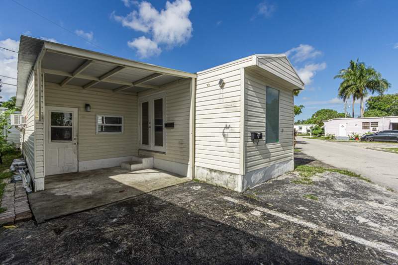 3 bedroom Mobile Home at 2776 NW 29th Place, Sunshine Holiday, Oakland Park — photo 5