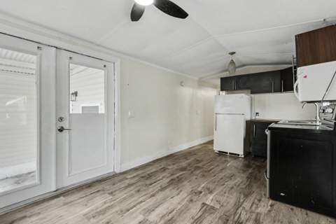 2776 NW 29th Place, Oakland Park FL - photo 10 of 28