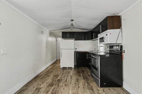 2776 NW 29th Place, Oakland Park FL - photo 12 of 28
