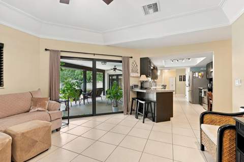 99 Cuyahoga Road, Lake Worth FL - photo 13 of 57