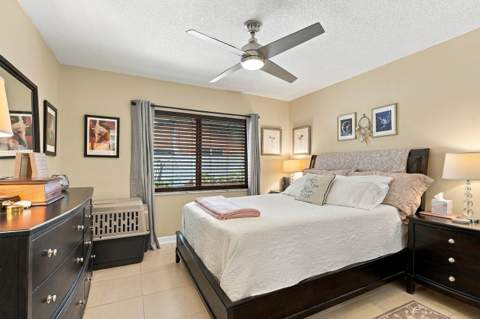 99 Cuyahoga Road, Lake Worth FL - photo 24 of 57