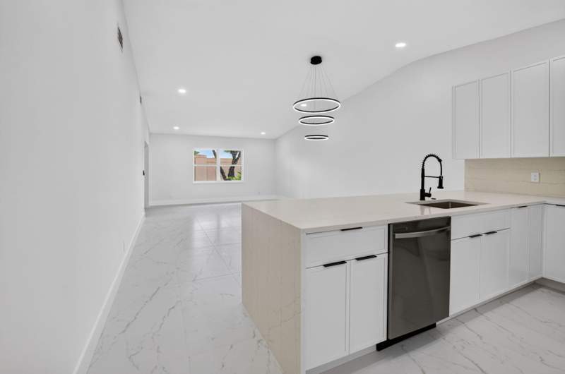 2 bedroom Villa at 8224 Summerbreeze Lane, Whisper Walk Sec C Condo, Boca Raton — photo 4