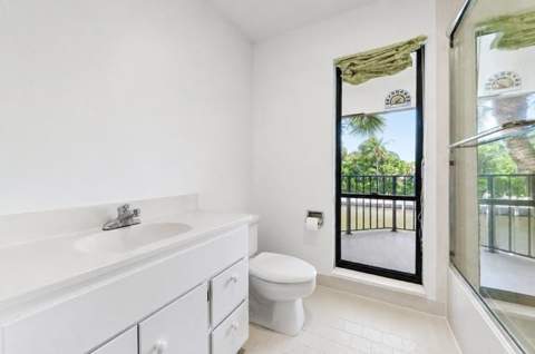 800 Andrews Avenue #4, Delray Beach FL - photo 21 of 36