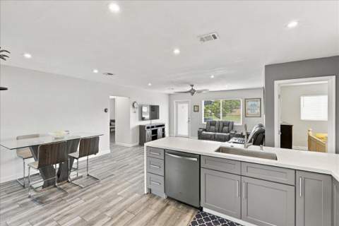 3366 SW 16th Court, Fort Lauderdale FL - photo 10 of 40