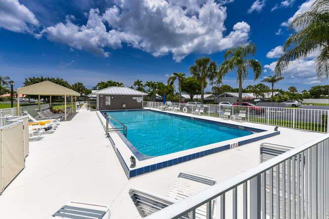 2 bedroom Condominium at 1801 S US Highway 1 #5B, Oceanside Terrace Condo, Jupiter — photo 4