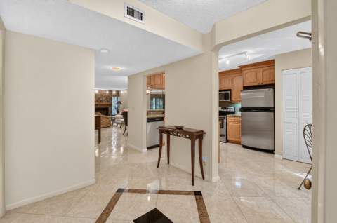 16769 Oak Hill Trail #713, Delray Beach FL - photo 10 of 57