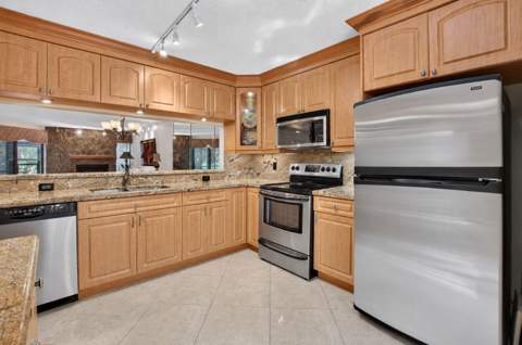 16769 Oak Hill Trail #713, Delray Beach FL - photo 14 of 57
