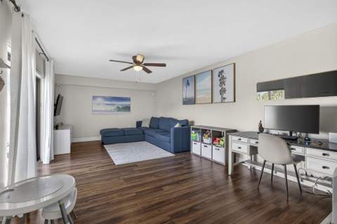 1101 11th Way, West Palm Beach FL - photo 15 of 43