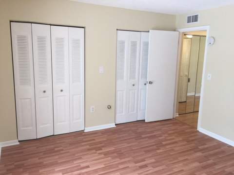 2878 Donnelly Drive #207, Lake Worth FL - photo 6 of 11