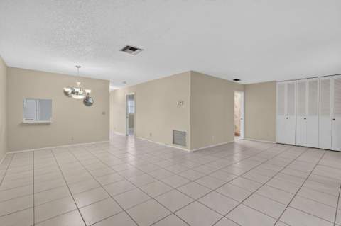 5780 Fernley Drive #144, West Palm Beach FL - photo 17 of 31