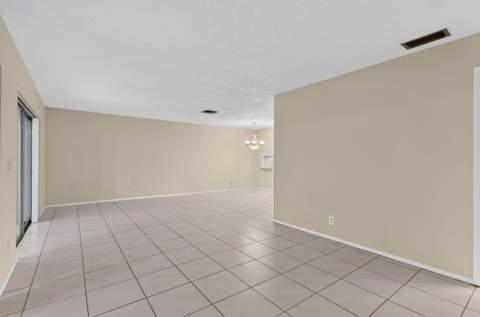 5780 Fernley Drive #144, West Palm Beach FL - photo 19 of 31