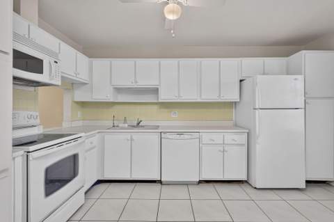 5780 Fernley Drive #144, West Palm Beach FL - photo 9 of 31