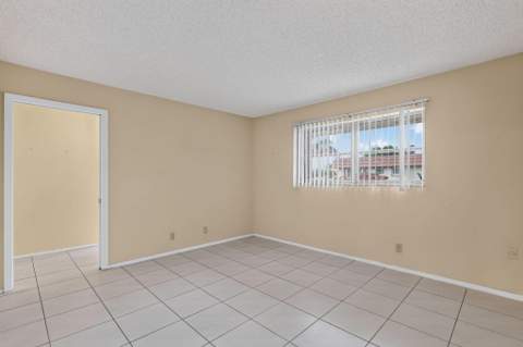 5780 Fernley Drive #144, West Palm Beach FL - photo 11 of 31