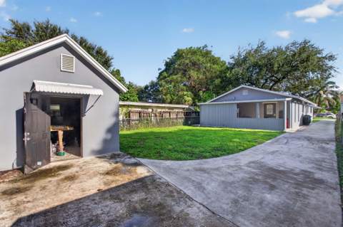 5715 Garfield Street, Hollywood FL - photo 9 of 41