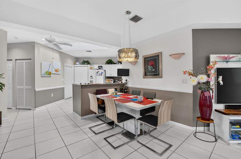 3 bedroom Villa at 12598 Crystal Pointe Drive #D, Crystal Pointe , Boynton Beach — photo 3
