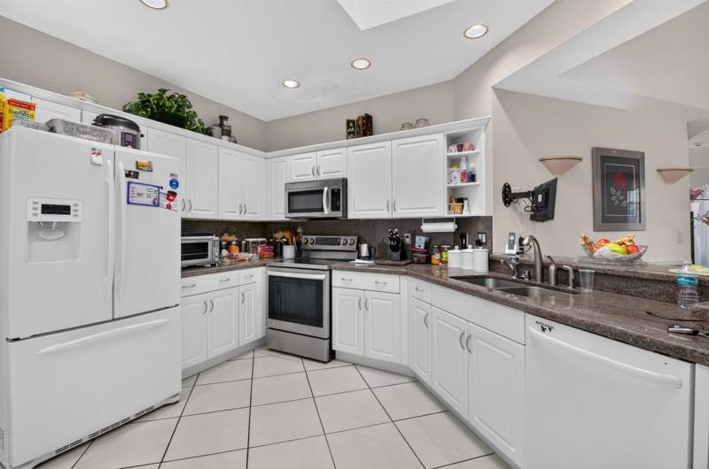 3 bedroom Villa at 12598 Crystal Pointe Drive #D, Crystal Pointe , Boynton Beach — photo 5