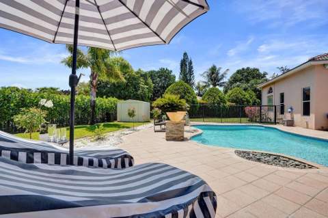 2933 E Fontana Court, Royal Palm Beach FL - photo 24 of 92