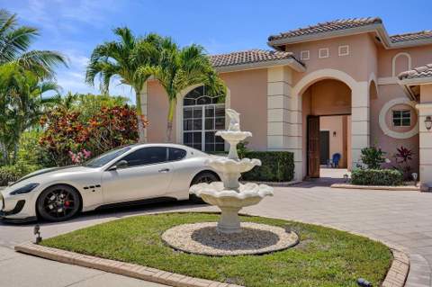 2933 E Fontana Court, Royal Palm Beach FL - photo 11 of 92