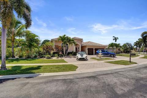 2933 E Fontana Court, Royal Palm Beach FL - photo 10 of 92