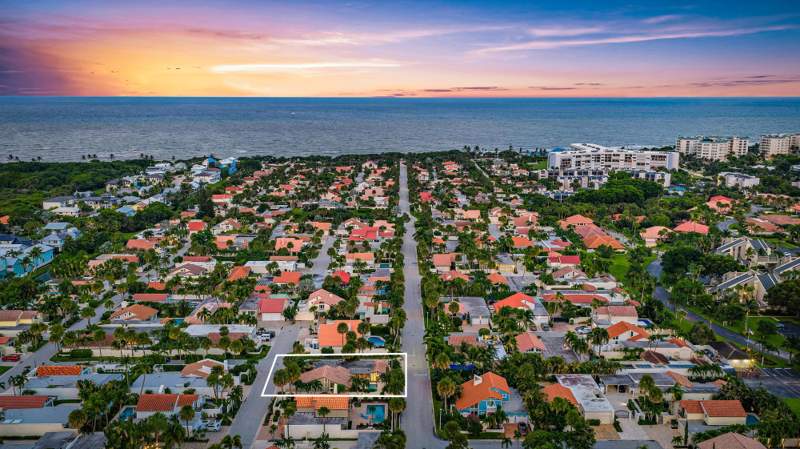 3 bedroom Single Family Residence at 101 W Spearfish Lane, Ocean Walk Place, Jupiter — photo 3