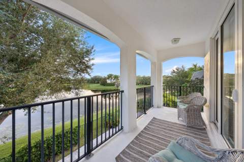 844 Madison Court, Palm Beach Gardens FL - photo 16 of 47