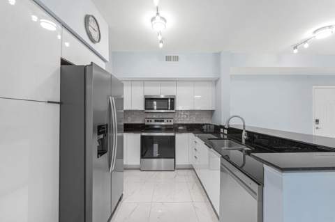 233 S Federal Highway #605, Boca Raton FL - photo 11 of 51