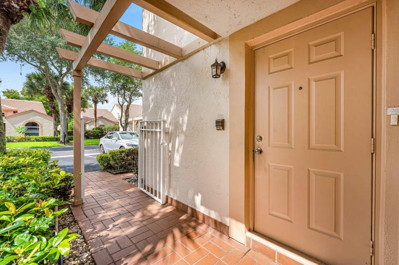 2 bedroom Condominium at 14388 Emerald Lake Drive #3, Emerald Pointe Condo, Delray Beach — photo 3
