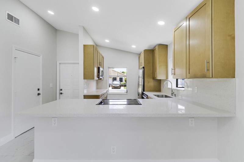 2 bedroom Villa at 8157 Springtree Road, Whisper Walk Sec C Condo, Boca Raton — photo 4