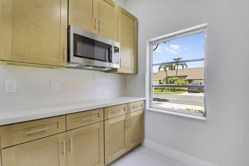 2 bedroom Villa at 8157 Springtree Road, Whisper Walk Sec C Condo, Boca Raton — photo 5