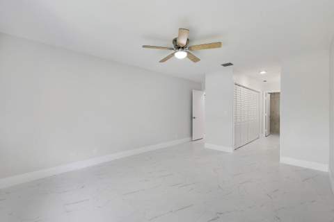 8157 Springtree Road, Boca Raton FL - photo 12 of 24