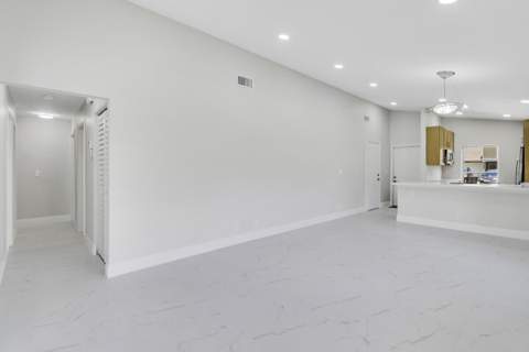 8157 Springtree Road, Boca Raton FL - photo 18 of 24