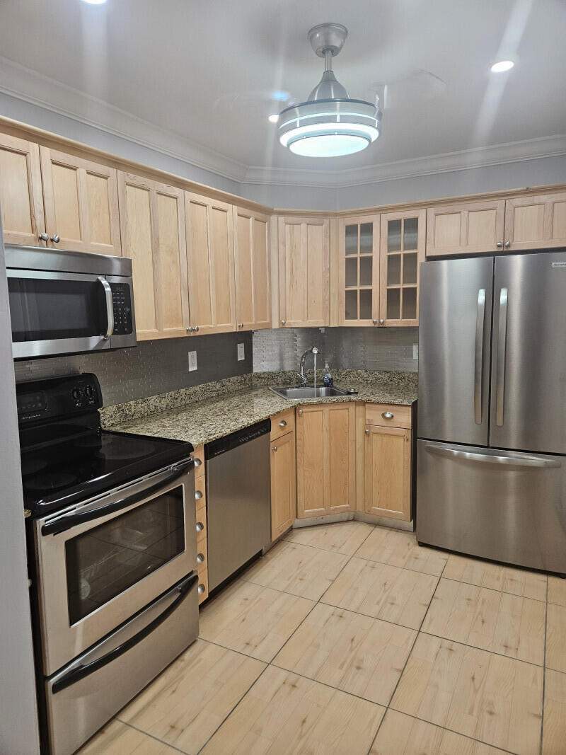 1 bedroom Condominium at 3105 Oakland Shores Drive #j204, Oakland Shores Condominium 1, Oakland Park — photo 3