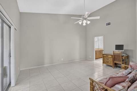3914 Dafilee Circle, West Palm Beach FL - photo 17 of 41