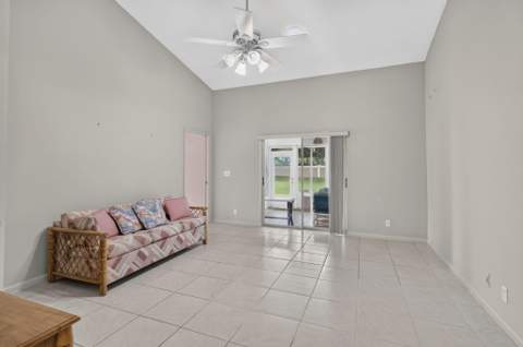 3914 Dafilee Circle, West Palm Beach FL - photo 18 of 41